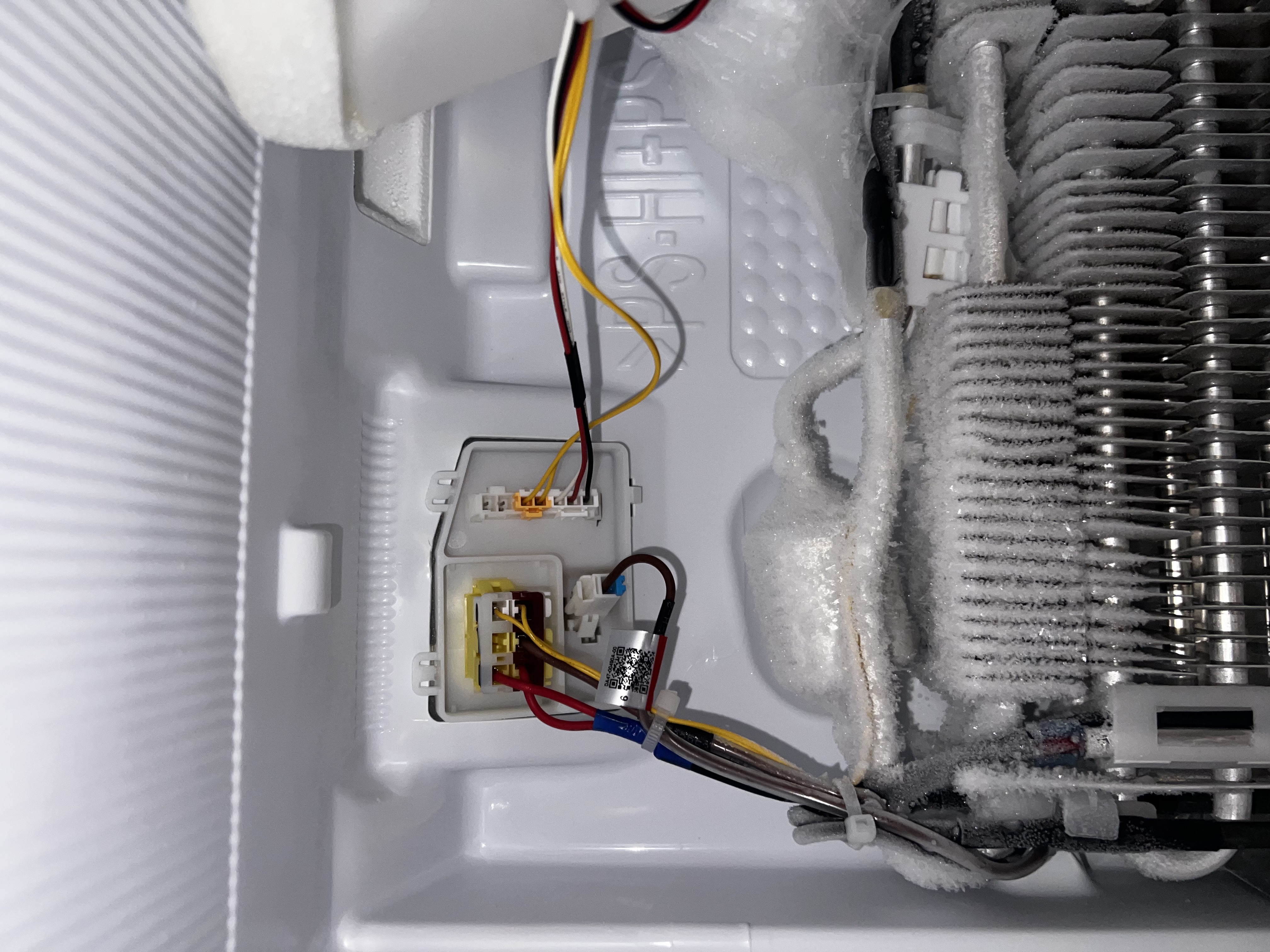 Wymiana czujnika w komorze zamrażarki